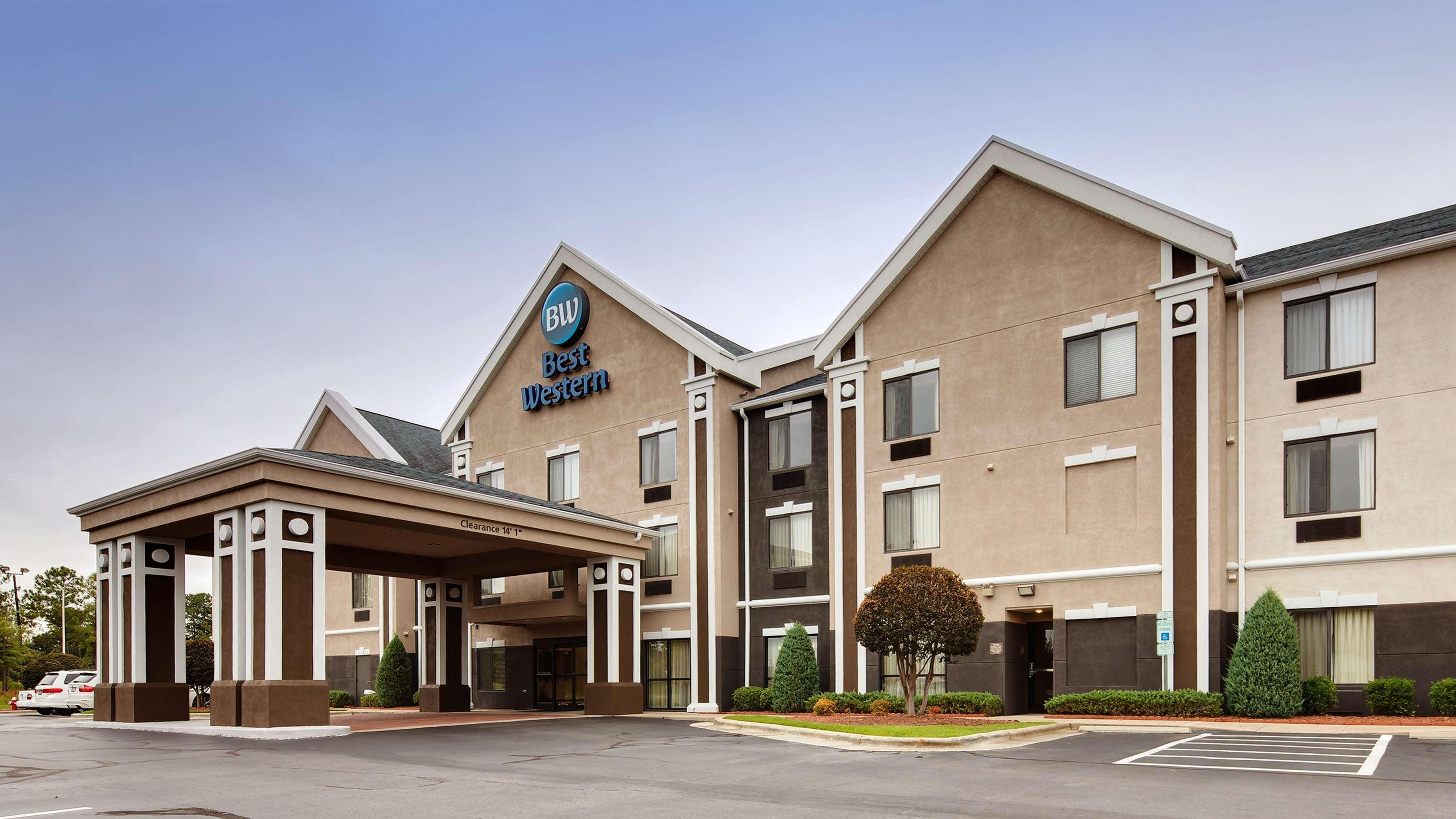 Best Western Smithfield Inn Екстериор снимка