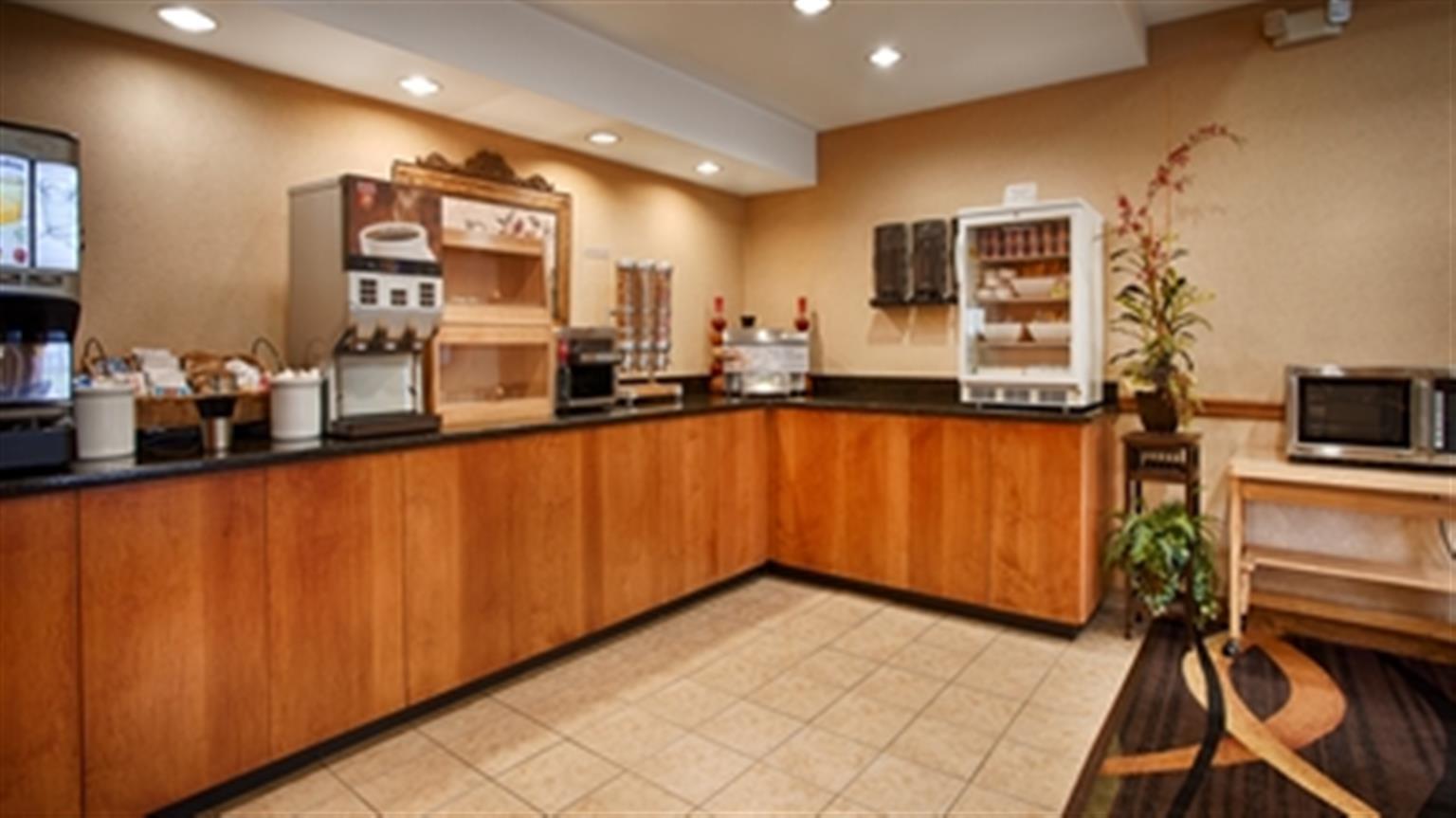 Best Western Smithfield Inn Екстериор снимка