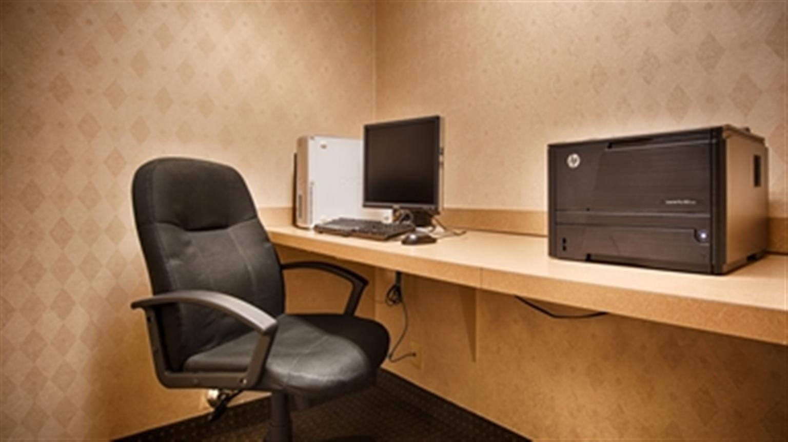 Best Western Smithfield Inn Екстериор снимка